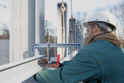 Bessey 1800-S18 - Clamp, Welding, F-style With Grip, Heavy Duty Morpad, 18 In. X 4.75 In., 1980 Lb -Deals Federated Tool Store 1800S 2400S 1181x787at300 App 03 30014.1580904367.520.520