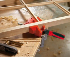 Bessey WS-6 - Clamp, Woodworking, 90 Degree Angle Clamp, 4.0 In. Per Side, Variable -Deals Federated Tool Store WS 3 2K 1800x1446at300 App 77842.1580932137.520.520