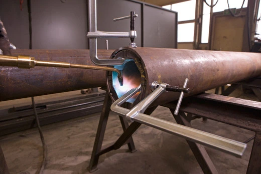 Bessey 660-S18 - Clamp, Welding, F-style, Replaceable Swivel Pad, 18 In. X 4 In., 726 Lb 6 Bessey 660-S18 - Clamp, Welding, F-style, Replaceable Swivel Pad, 18 In. X 4 In., 726 Lb - Image 4