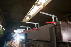 Bessey LC8 - Clamp, Welding, Lever-style, 8 In. X 4 In., 660 Lb -Deals Federated Tool Store zLC 1181x787at300 App 01 61091.1580907912.520.520